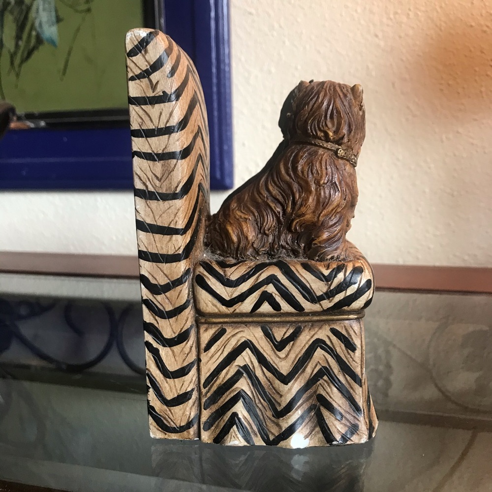 Vintage heavy resin terrier dog bookend - Picture 4 of 8